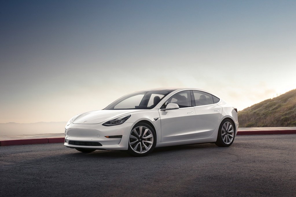 Tesla Model 3, el auto del futuro ¡ya está en las calles!