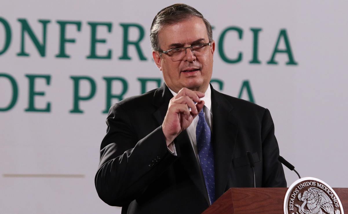 Ebrard anuncia ascensos para personal del Servicio Exterior Mexicano