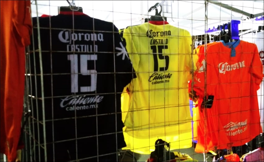 Playeras de Nico Castillo, las más vendidas en el Azteca
