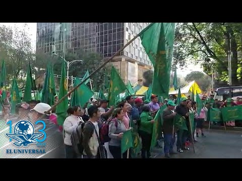 Frente Auténtico del Campo bloquea circulación en Reforma