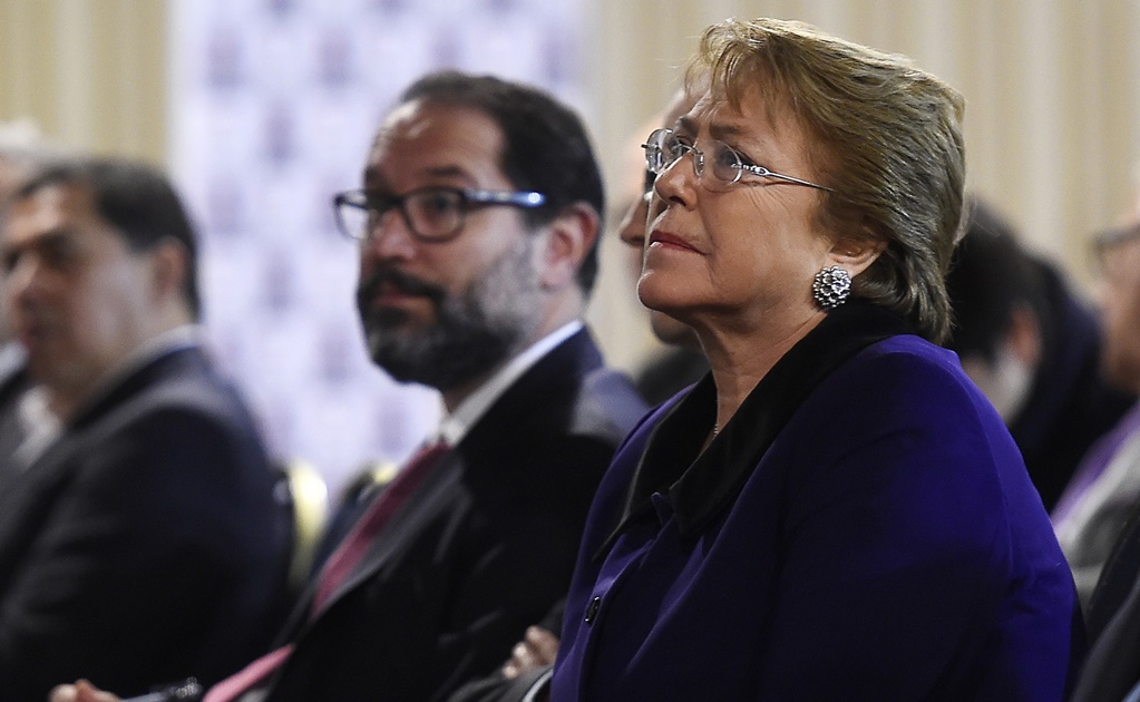 Cae nivel de aprobación de Bachelet en Chile 