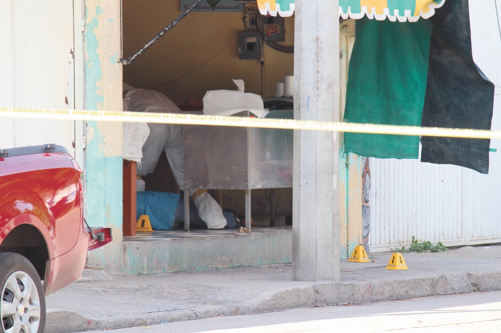 Asesinan a tres mujeres en tortillería de Celaya