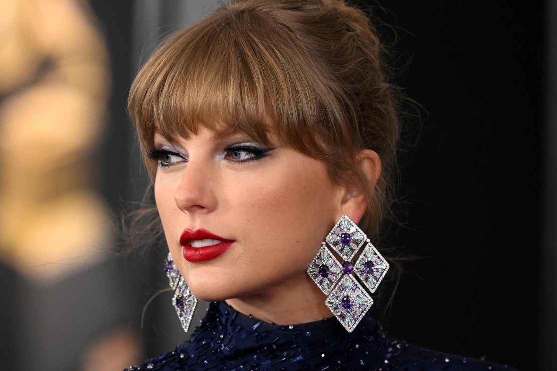 Taylor Swift impulsa las ventas de su disquera a más de 3.1 millones de dólares