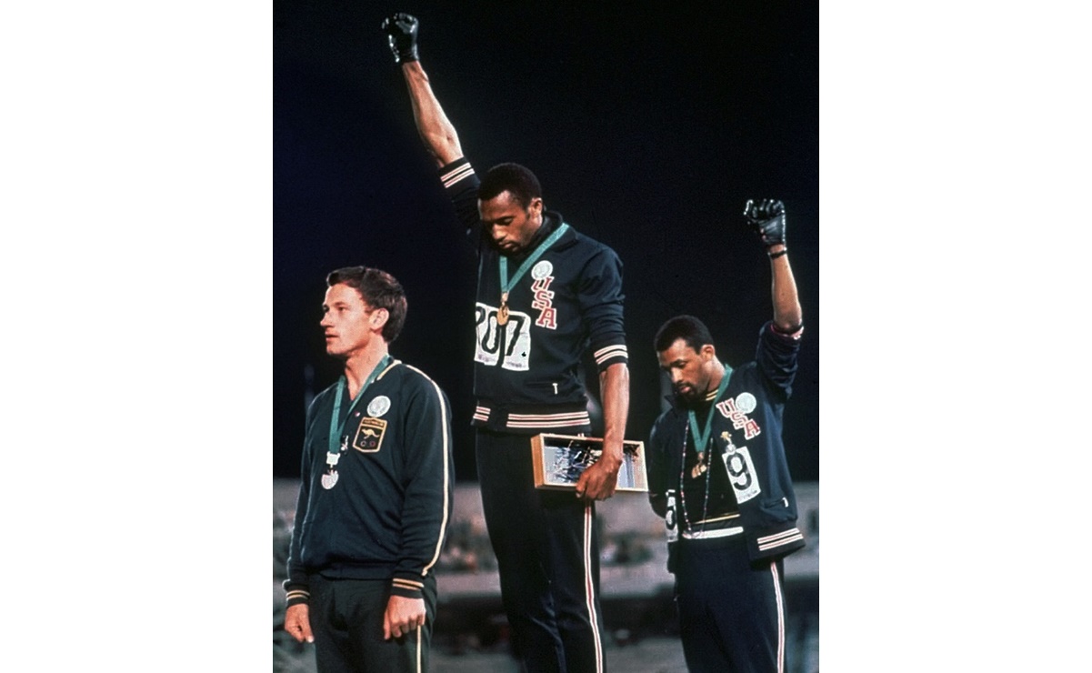 La historia detrás del polémico saludo del poder negro que atletas realizaron en los olímpicos de México 68 