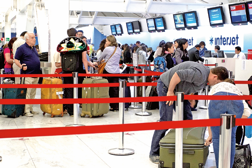 ¿Viajas al extranjero? AICM intensifica revisiones a pasajeros en salas de última espera