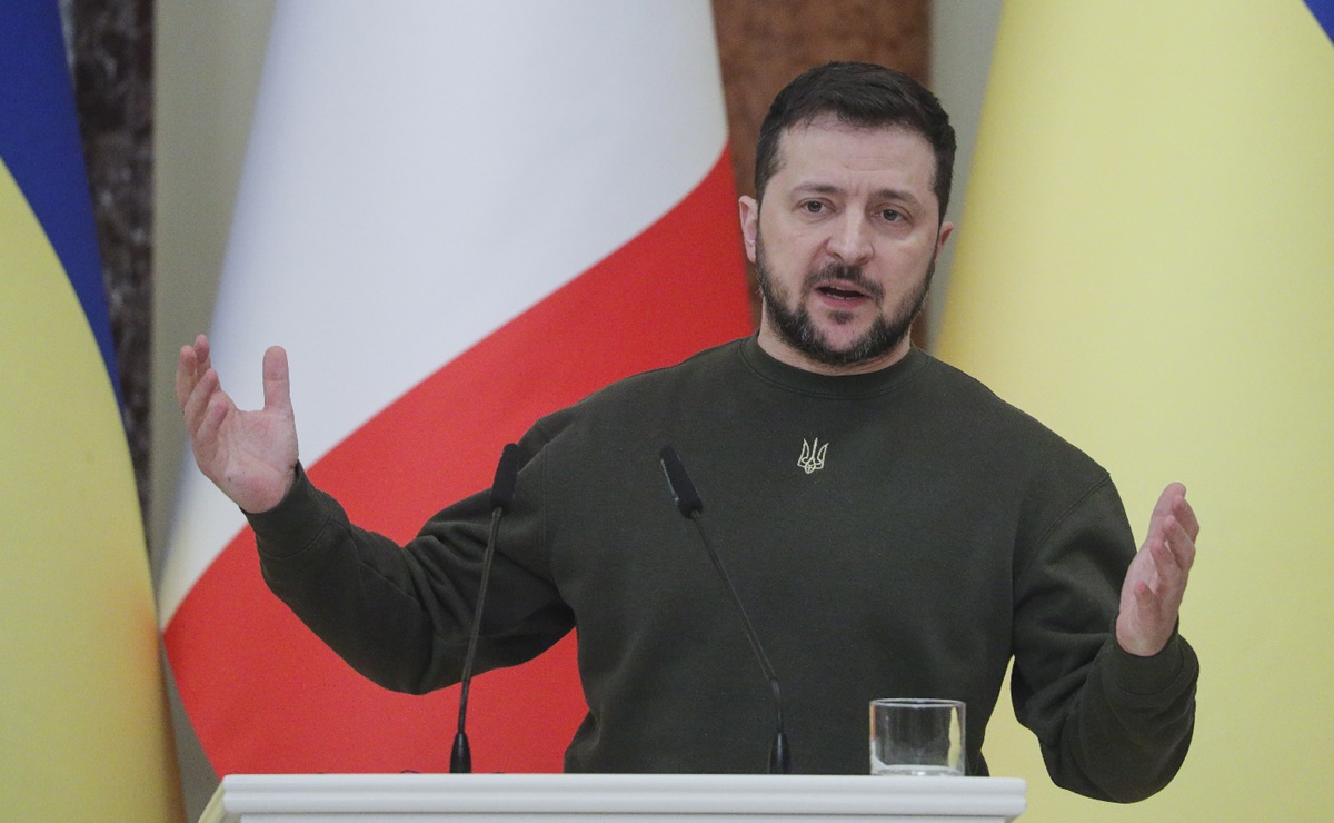 Ucrania "triunfará" ante el terror ruso, afirma Zelensky previo a aniversario de la invasión