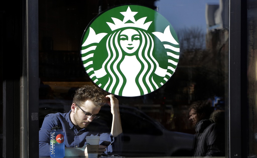 Starbucks modifica programa de lealtad