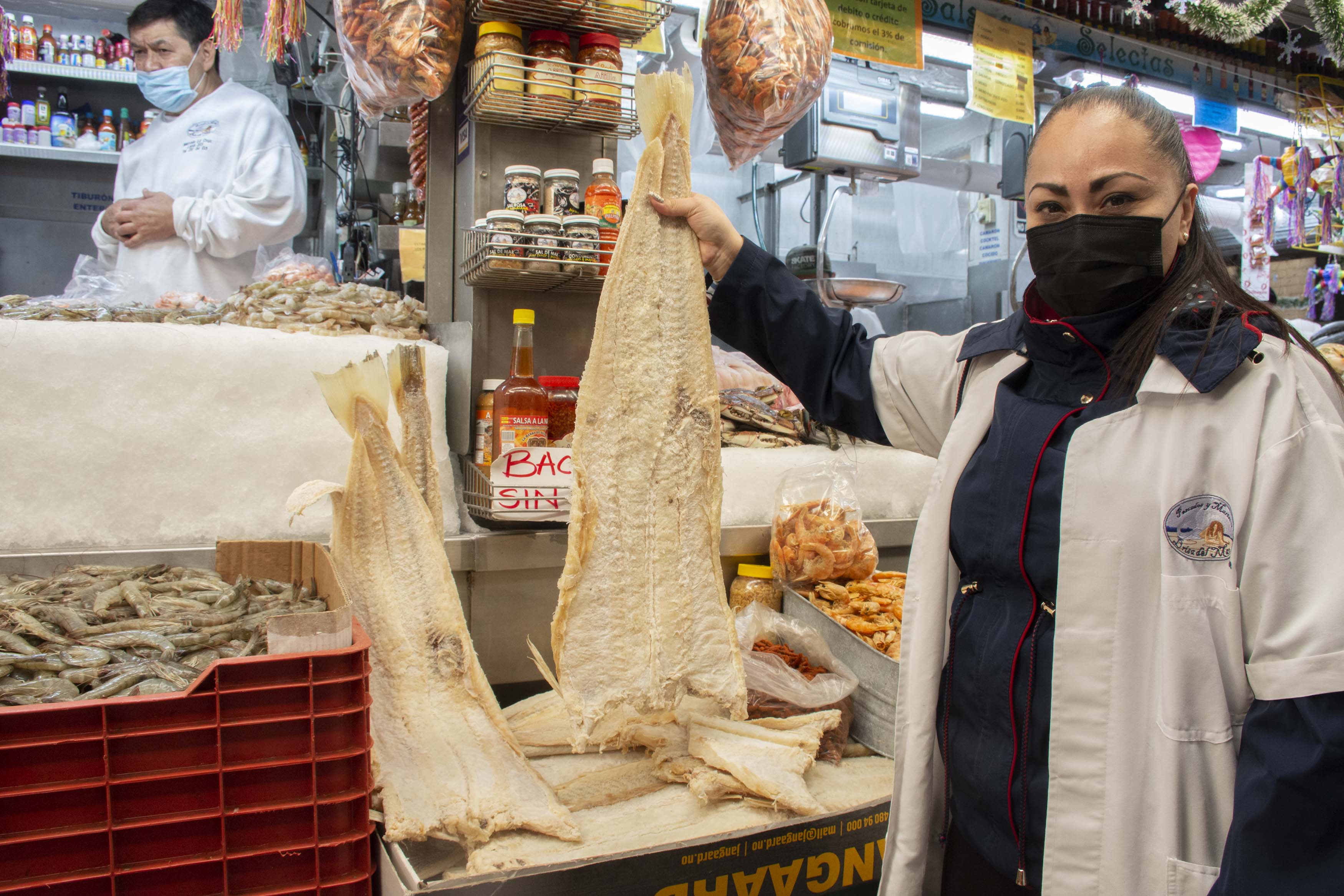 La Cruz, el mercado de Querétaro para surtir los ingredientes de la cena navideña 