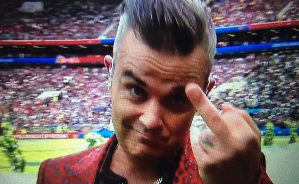 Robbie Williams inaugura Rusia 2018 con "britney señal"