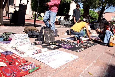 Mercado alternativo Plaza Constitución