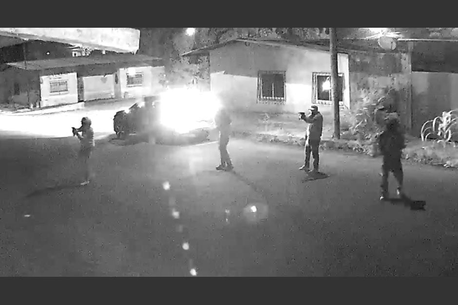 VIDEO: Delincuentes atacan vivienda en Ecuador, huyen y... les estalla granada en el auto