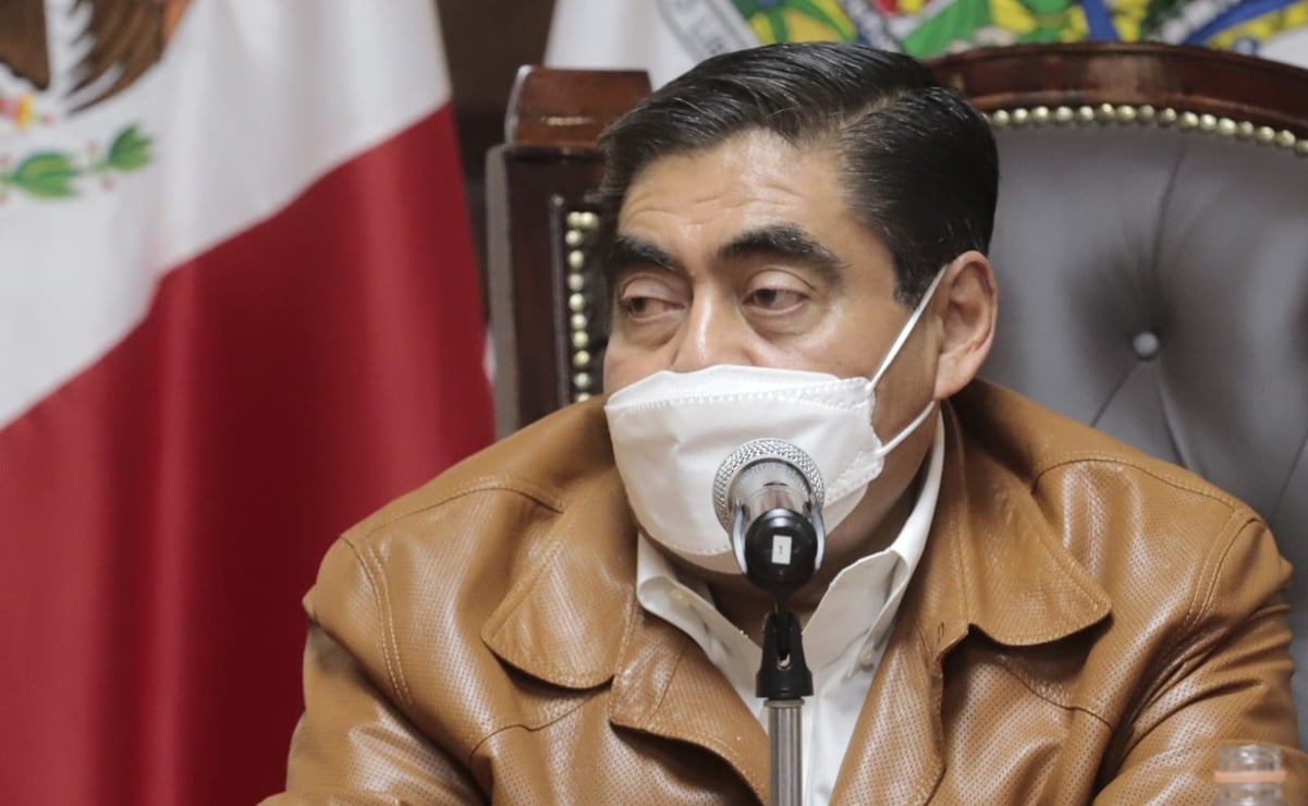 Puebla no necesita una regularización de vehículos extranjeros: Barbosa