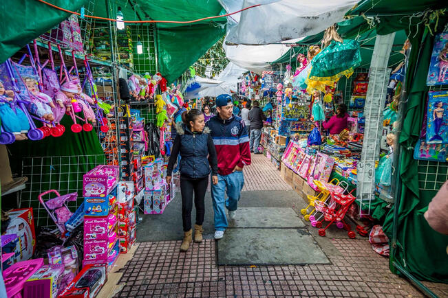 Tras años de espera, sólo la mitad de comerciantes de la Alameda han sido reubicados