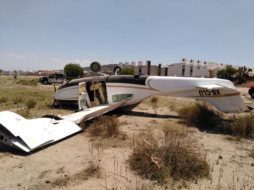 Derrapa avioneta en fraccionamiento de Pachuca, Hidalgo