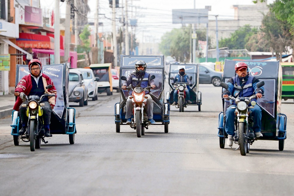 Semovi perfila normar bicitaxis y mototaxis