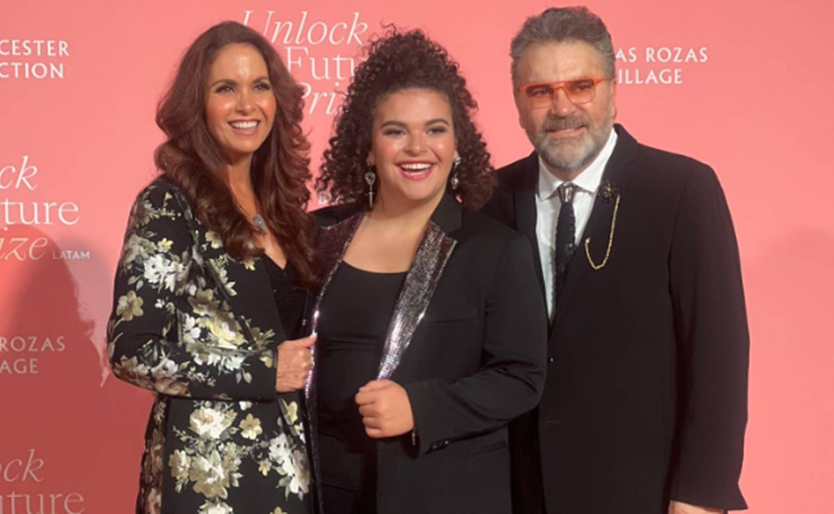 Lucerito Mijares Brilla en su Debut Musical en Madrid junto a sus padres