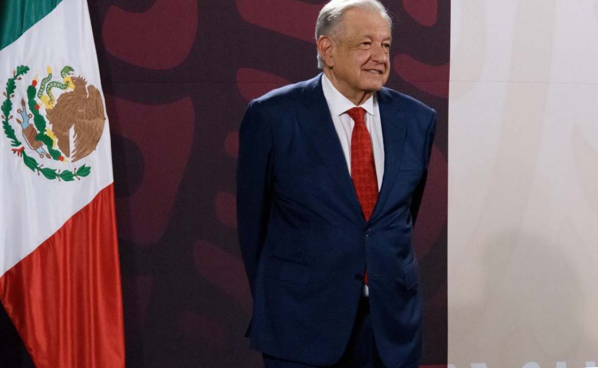 SNTE reconoce a AMLO por "cumplir su palabra de mejorar educación y salarios del magisterio"