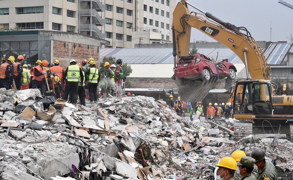 Reitera Protección Civil que labores de rescate por sismo continúan