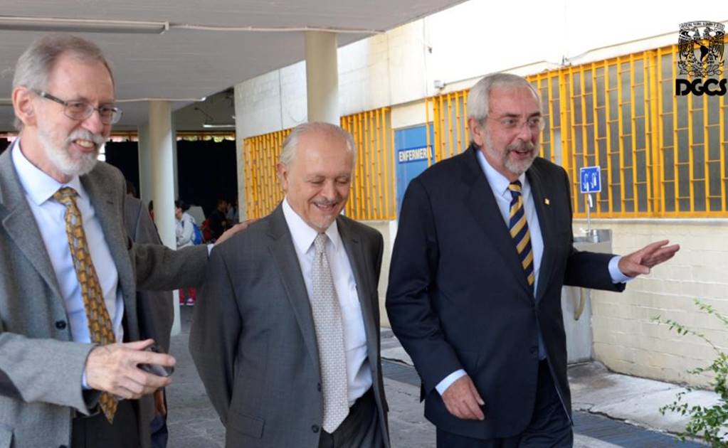 Rector Graue reconoce a la Facultad de Química