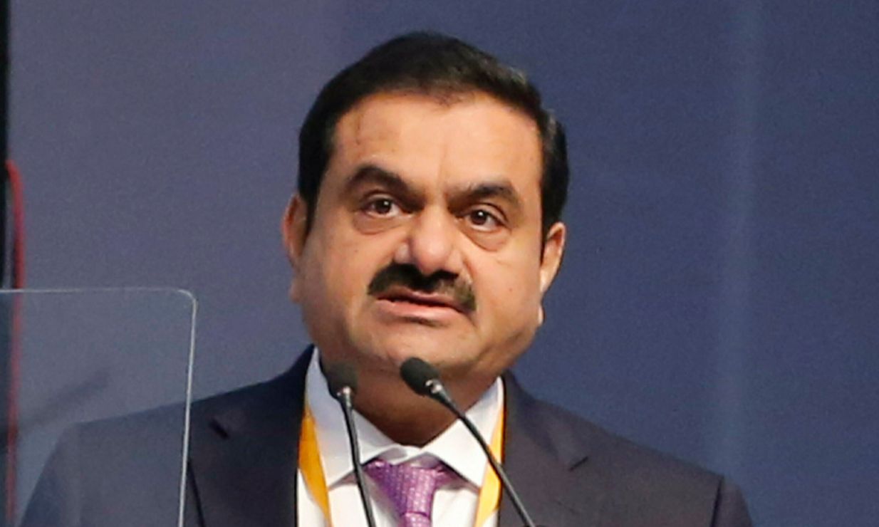 El multimillonario indio Gautam Adani ve evaporar su fortuna