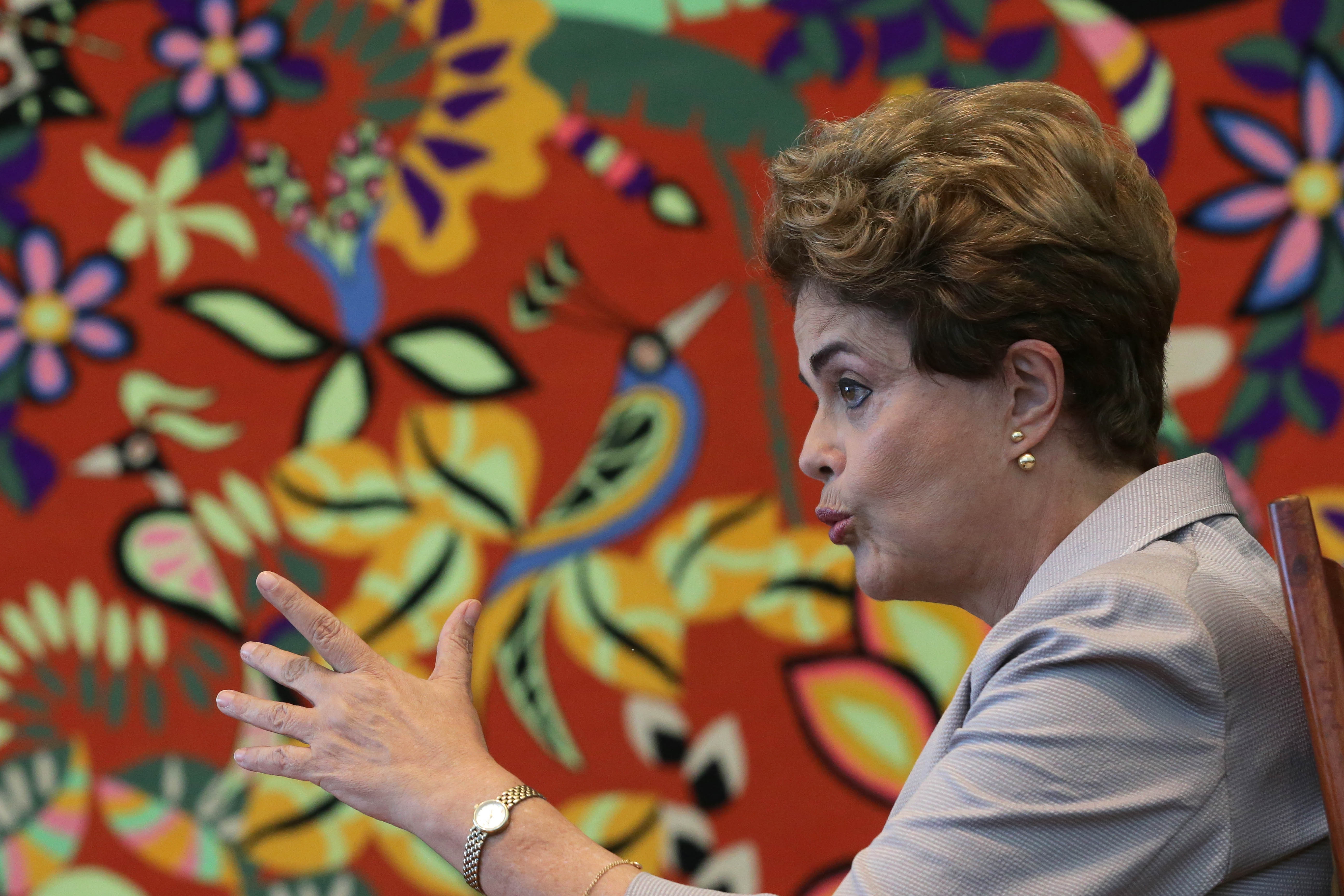 Rousseff es emplazada a aclarar irregularidades fiscales de 2015