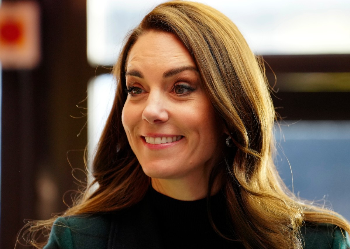 Kate Middleton es duramente criticada por no usar joyas reales