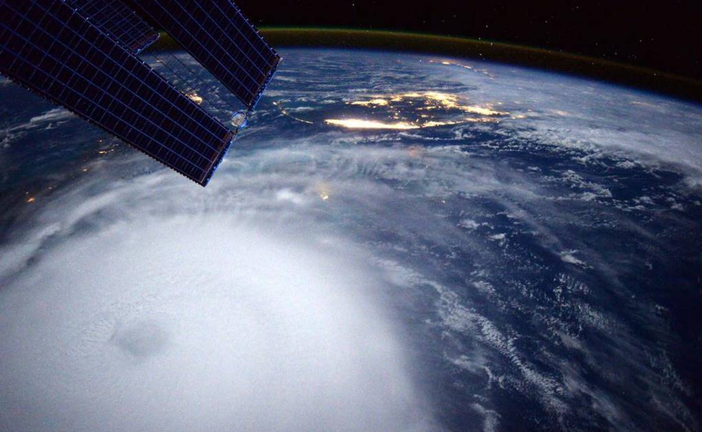 Captan al huracán Joaquín desde el espacio