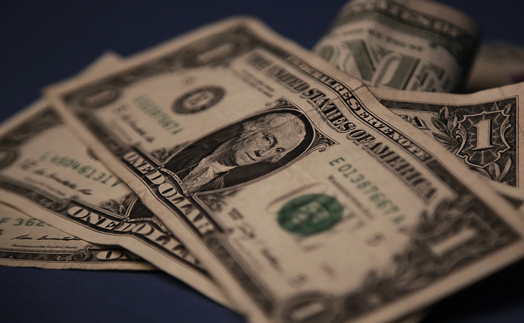 Precio del dólar: Moneda abre en 16.54 pesos al mayoreo