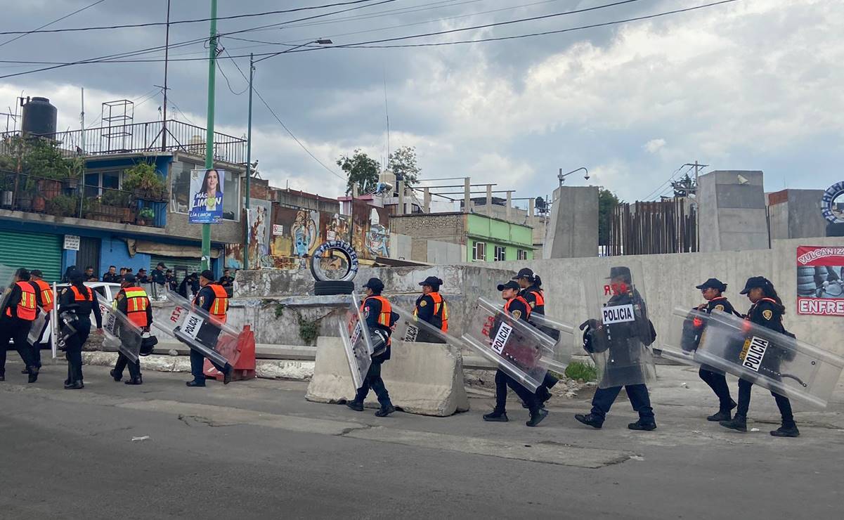 Despliegan policías capitalinos para resguardar obras del tren interurbano “El Insurgente” 