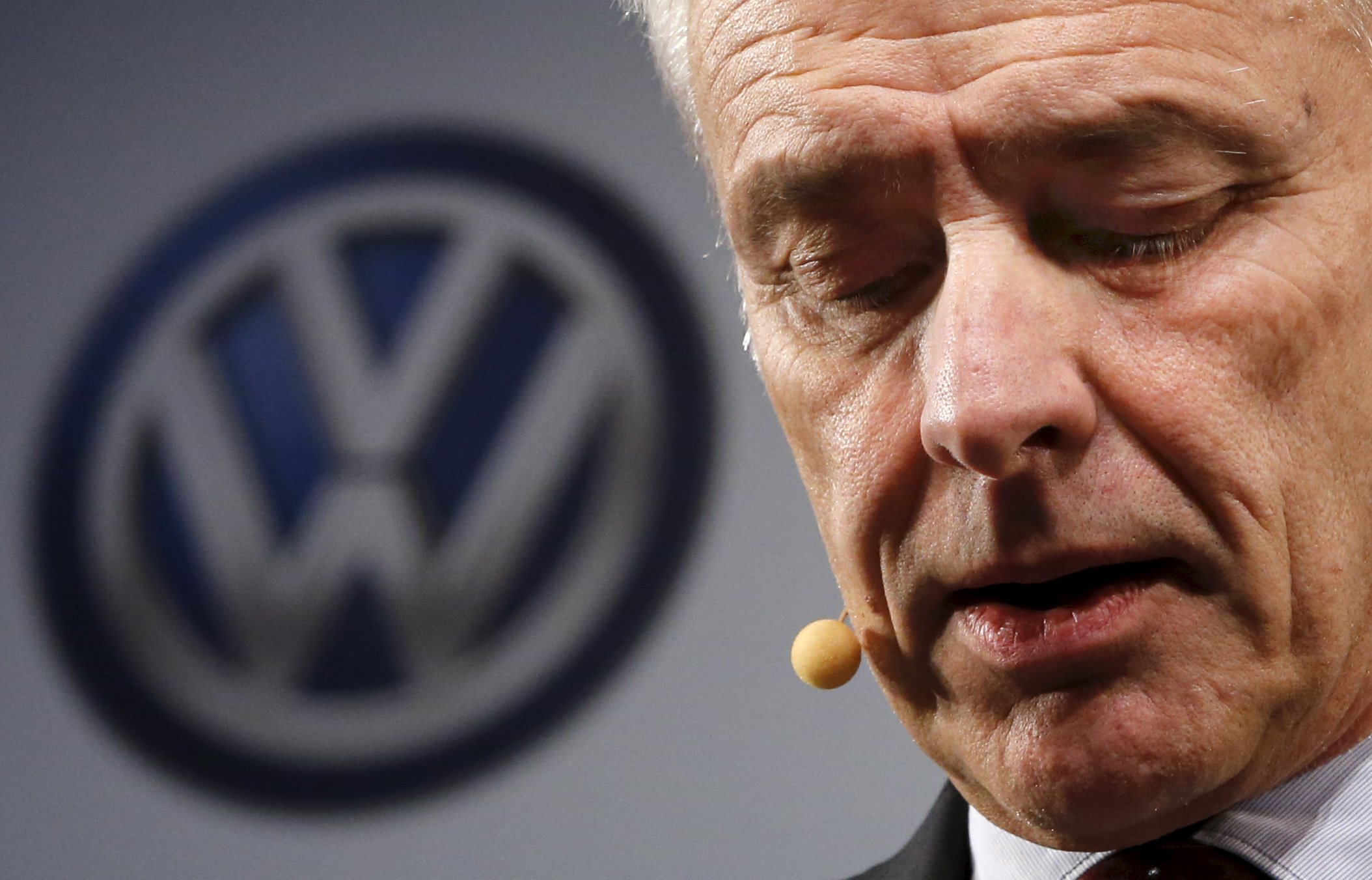 VW pide disculpas por escándalo de motores diesel
