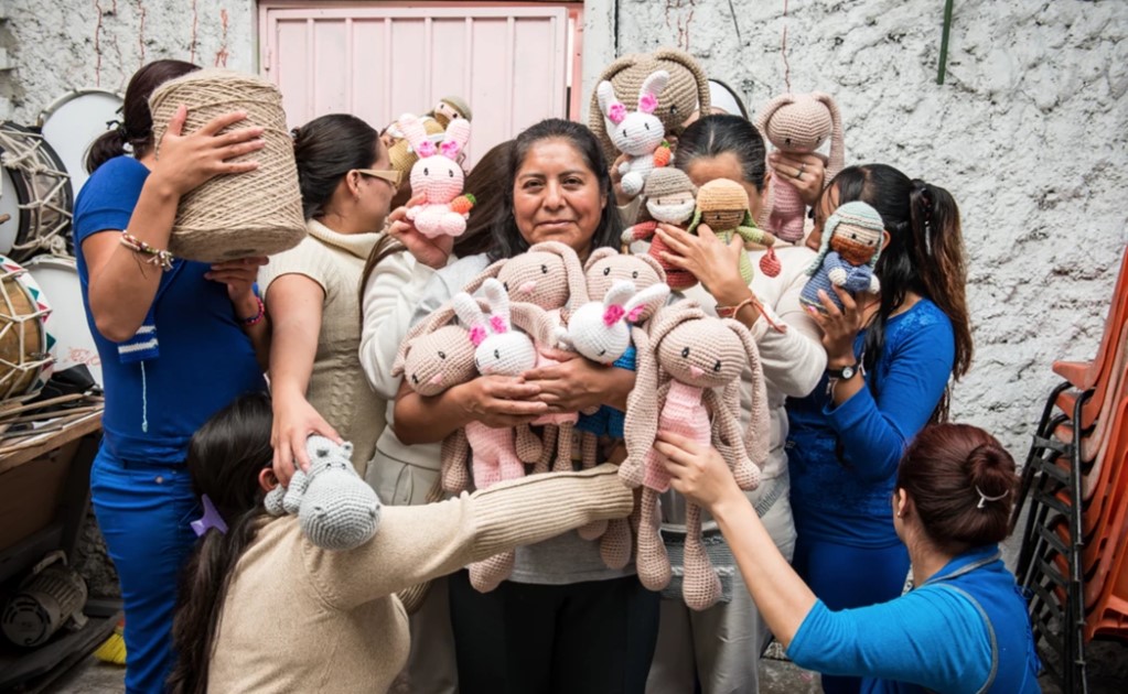 NGO helps female inmates through knitting