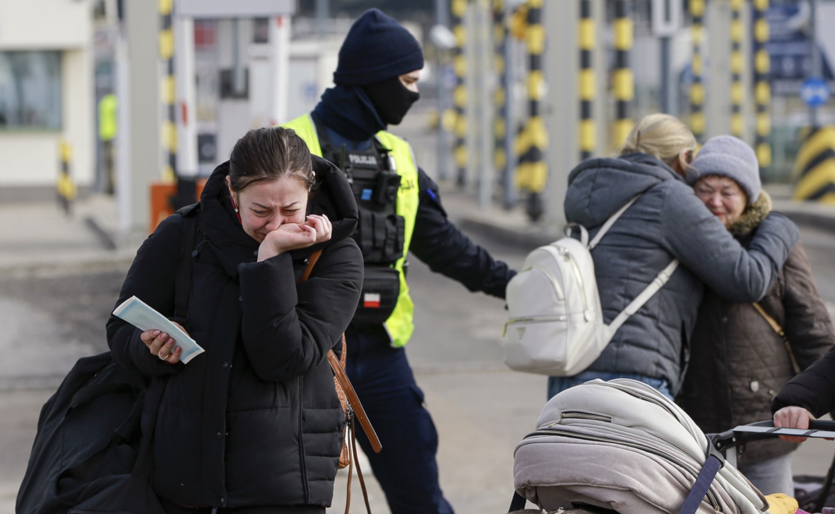 Suman casi 200 mil personas que han emigrado de Ucrania hacia Polonia desde el jueves