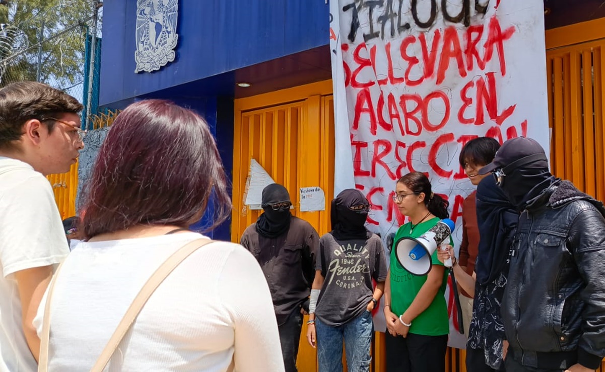 ¡Abran la escuela! Exigen estudiantes del CCH Naucalpan, tras permanecer cerrado 29 días 