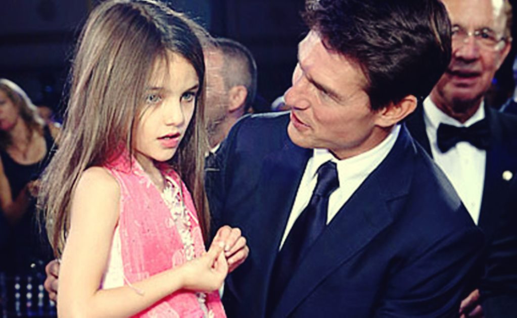 Tom Cruise cree que su hija está “poseída”