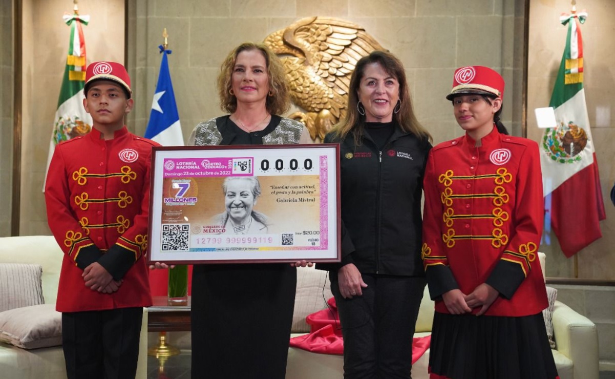 Rinden homenaje a la escritora chilena Gabriela Mistral con cachito de Lotería
