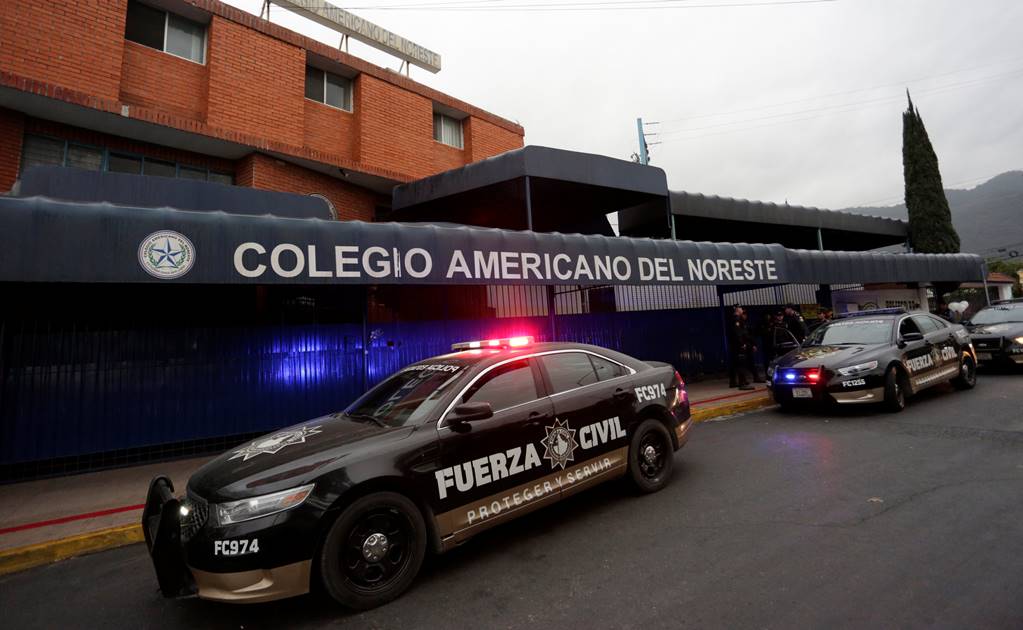 Mejora estado de salud de maestra y estudiante heridas en colegio de Monterrey