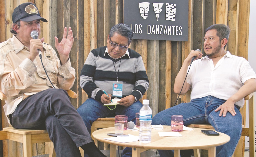 Rinden homenaje a Huberto Batis en la Feria del Libro de Oaxaca