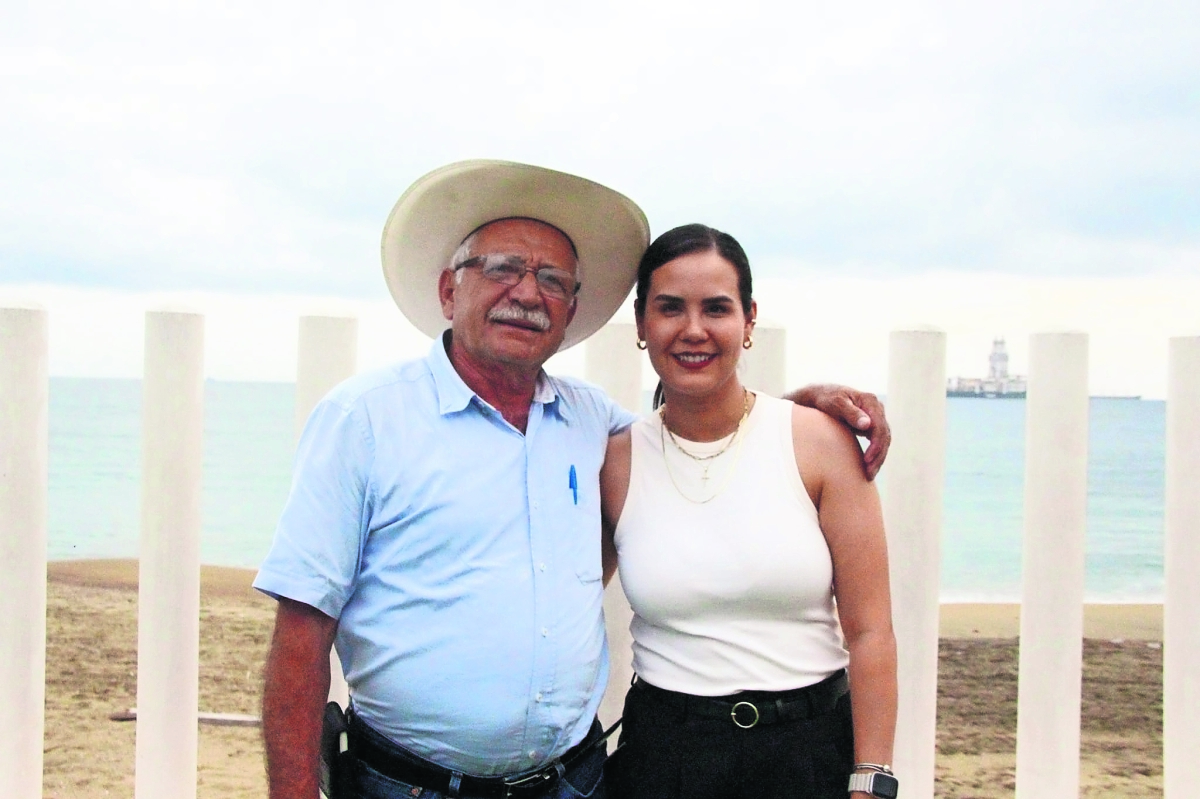 Papá de Indira Vizcaíno “marca línea” en Morena para candidatos