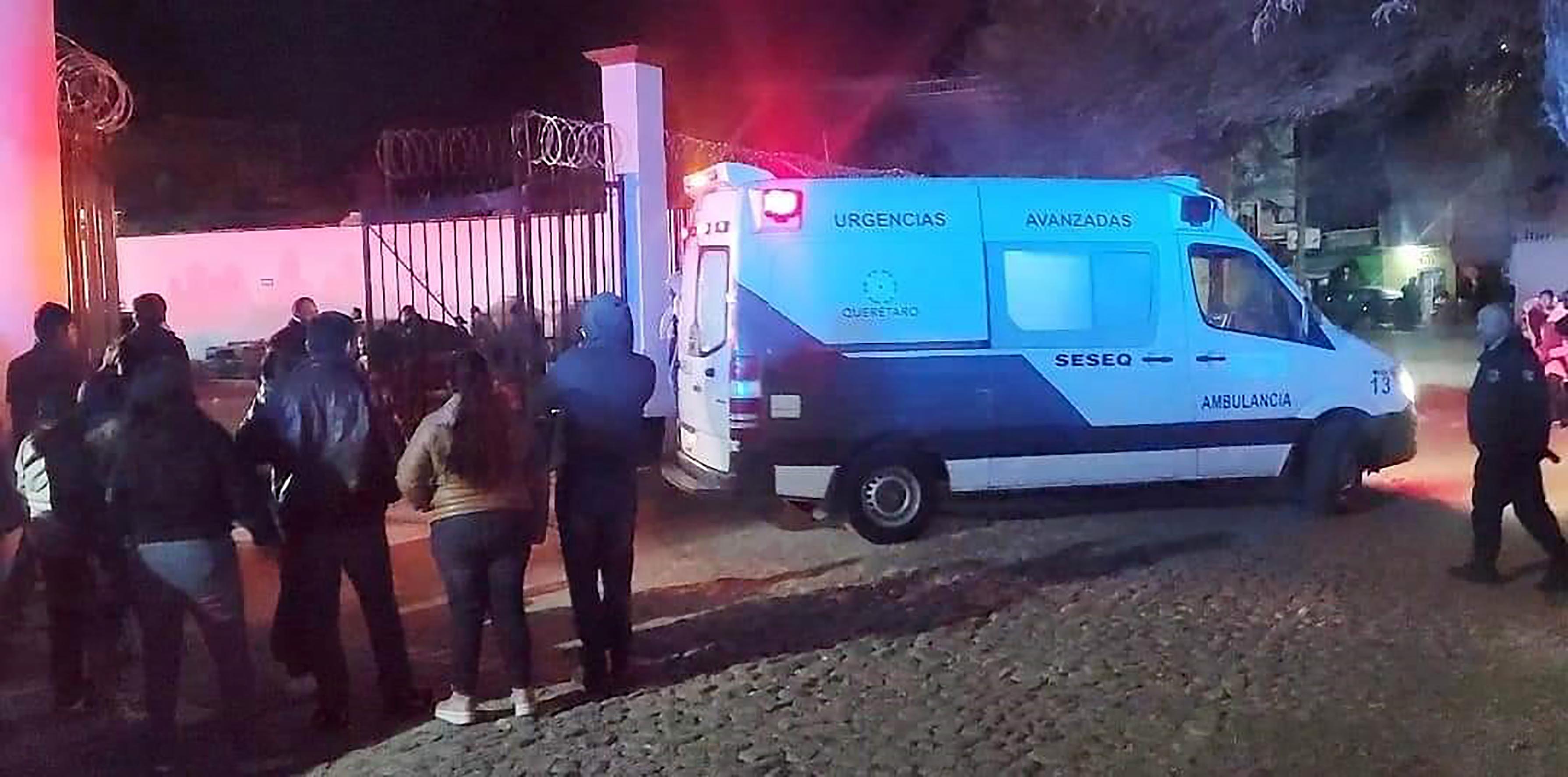 Hay dos personas con quemaduras, tras la explosión de pirotecnia en Querétaro 