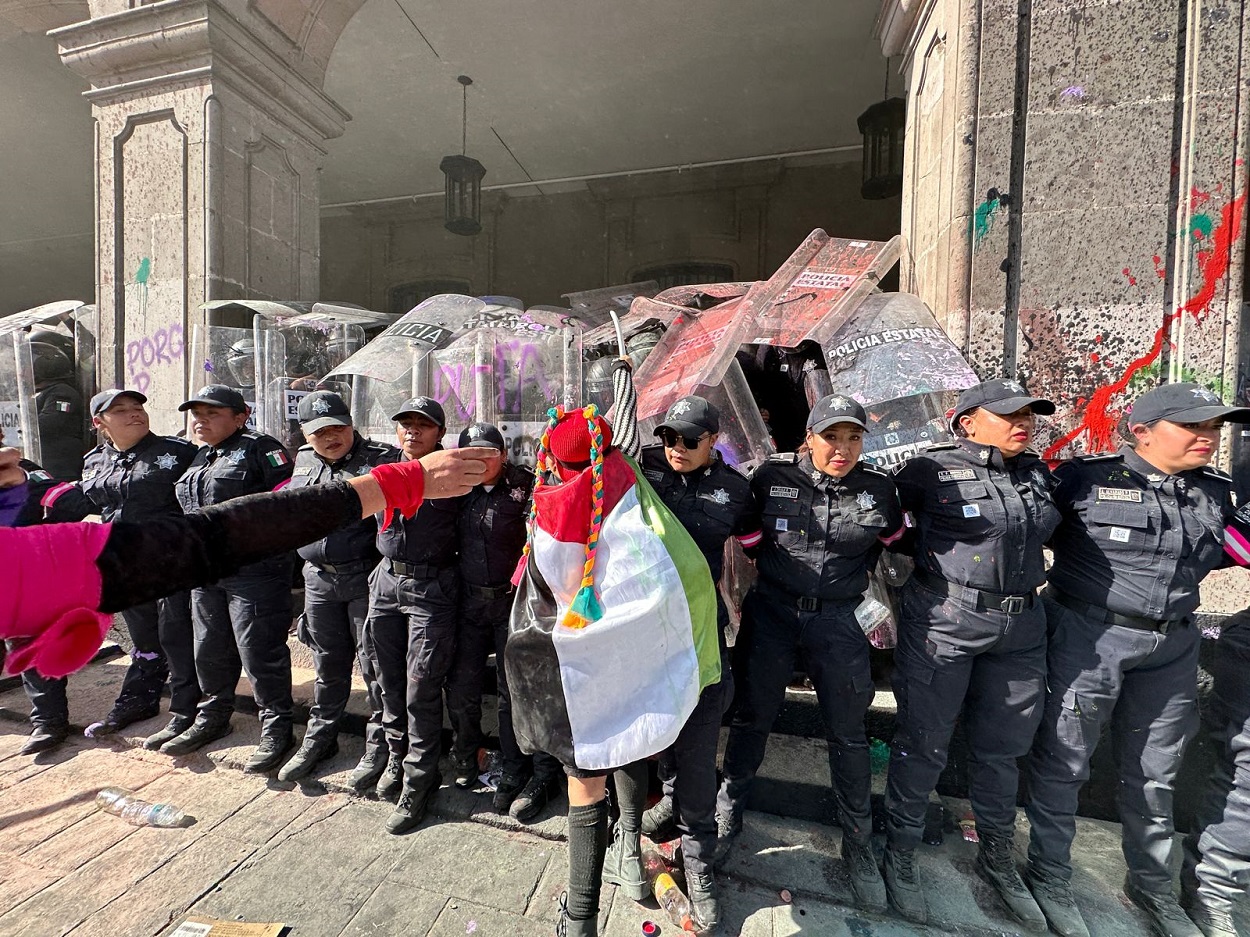 Asegura Amnistía Internacional que se cometieron "actos intolerables" durante la conmemoración del 8M