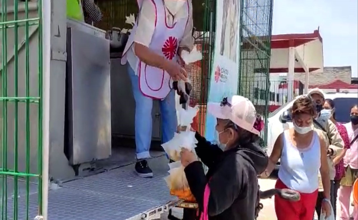 Comedor comunitario en Neza atiende a huérfanos y viudas que dejó el Covid-19 