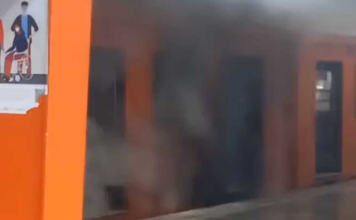 VIDEO. Ahora en Línea 5 del Metro, usuarios reportan incendio de vagón