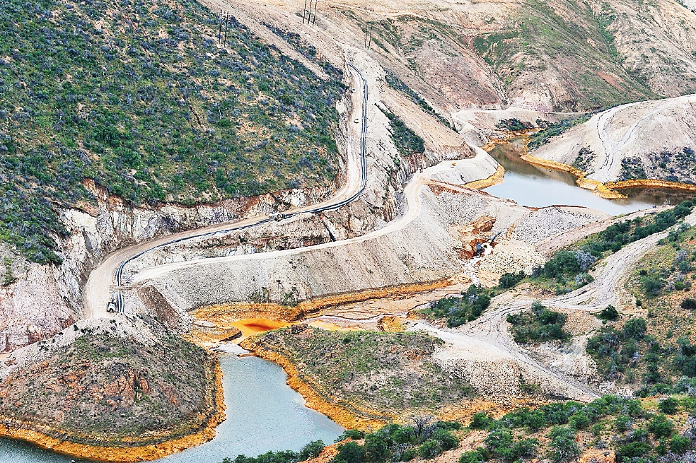 Semarnat denuncia penalmente a Grupo México por derrame al Río Sonora