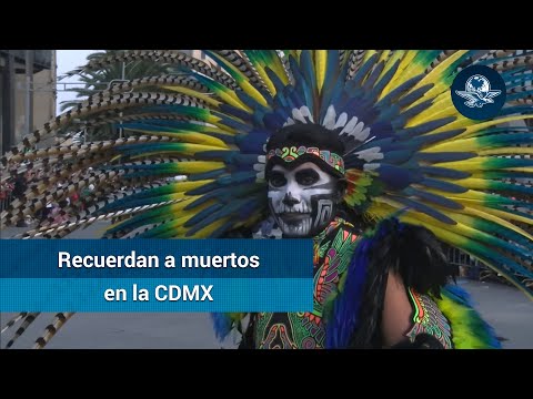 En el Desfile Internacional de Día de Muertos todos los difuntos son amigos