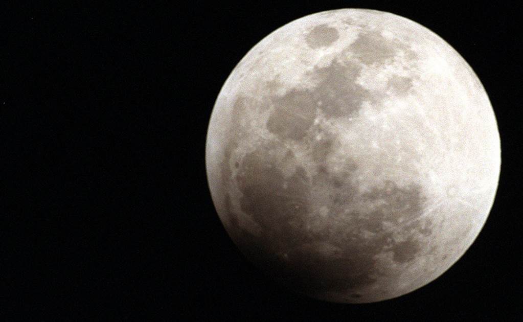 Luna se originó por choque de un planeta similar a la Tierra