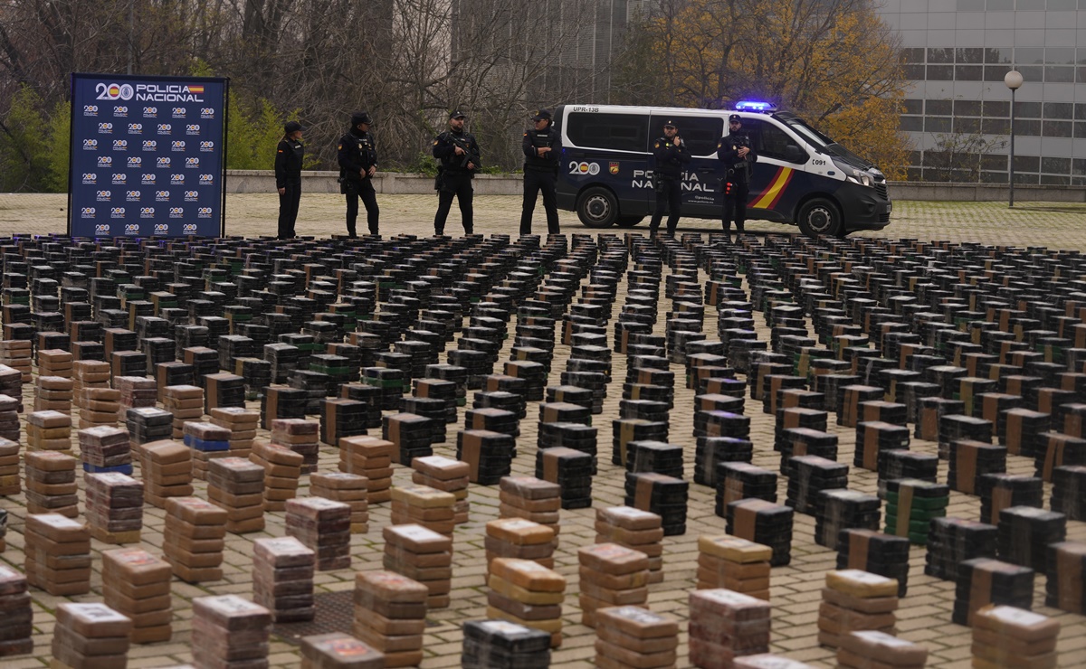 España incauta más de 11 toneladas de cocaína de organizaciones albanesas; hay 20 detenidos