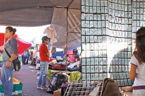 Analizan sitios para reinstalar a comerciantes