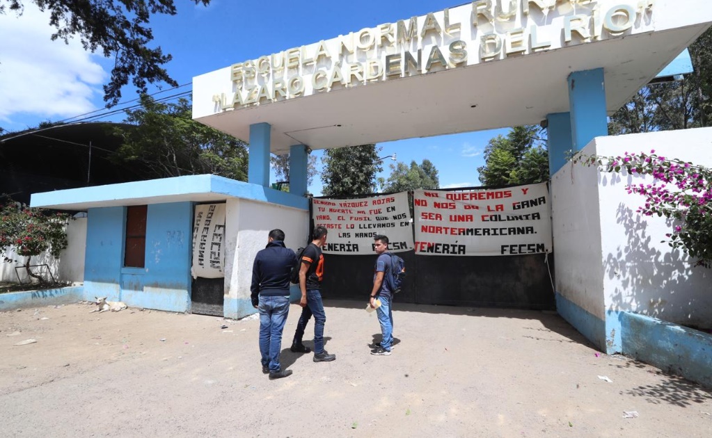 Normalistas siguen sin liberar a 92 choferes de autobuses en Tenancingo: Canapat