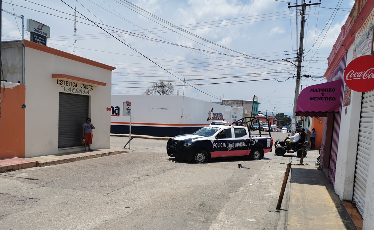 Integrantes de organización campesina retienen a 15 funcionarios en Chiapas