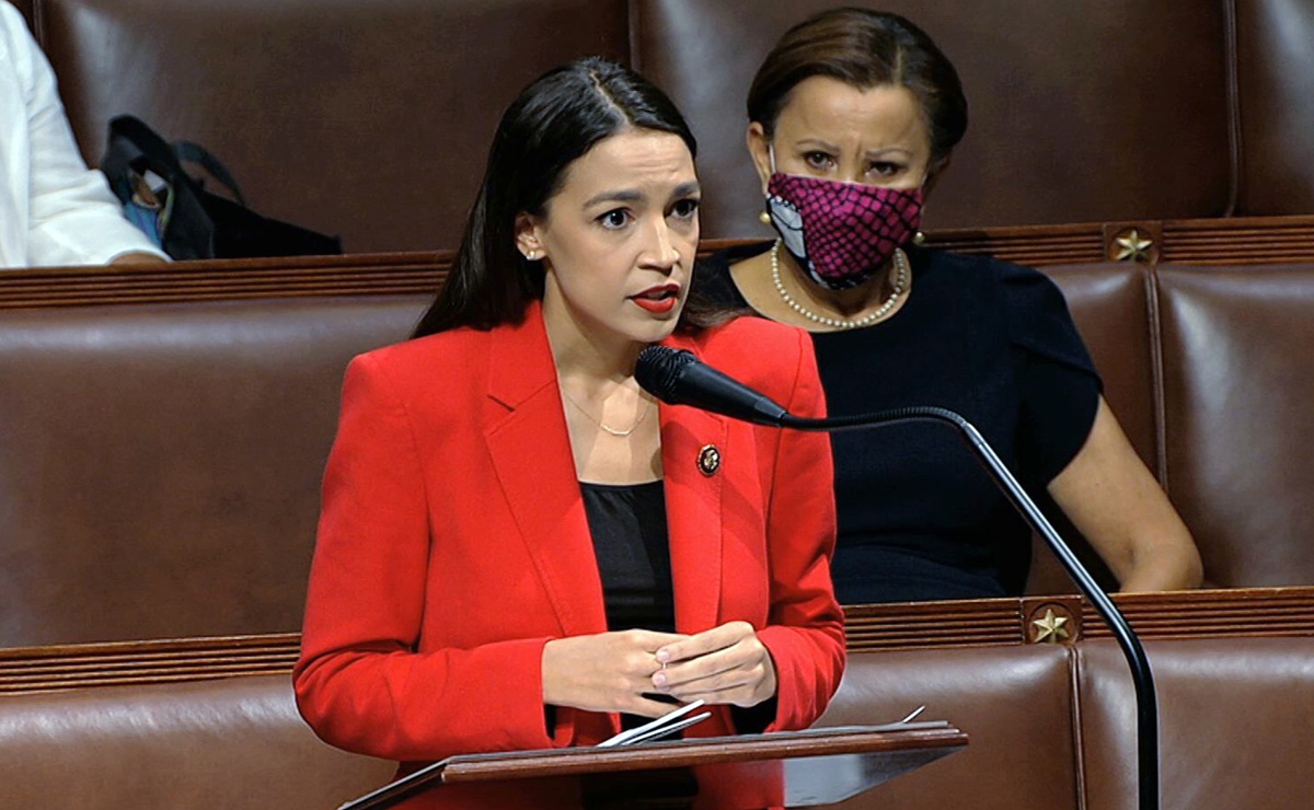 Alexandria Ocasio-Cortez hace frente al racismo y sexismo con poderoso discurso